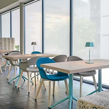 Ibis Locarno-3